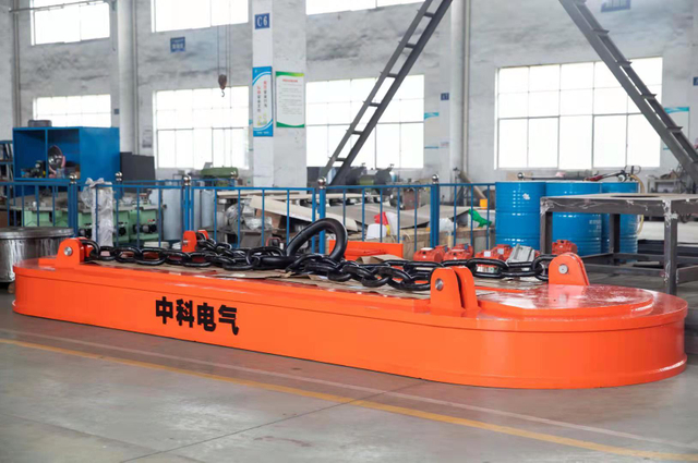 مغناطيس رفع بيضاوي MW61 عالي التحمل لخردة الفولاذ وسبائك الحديد 